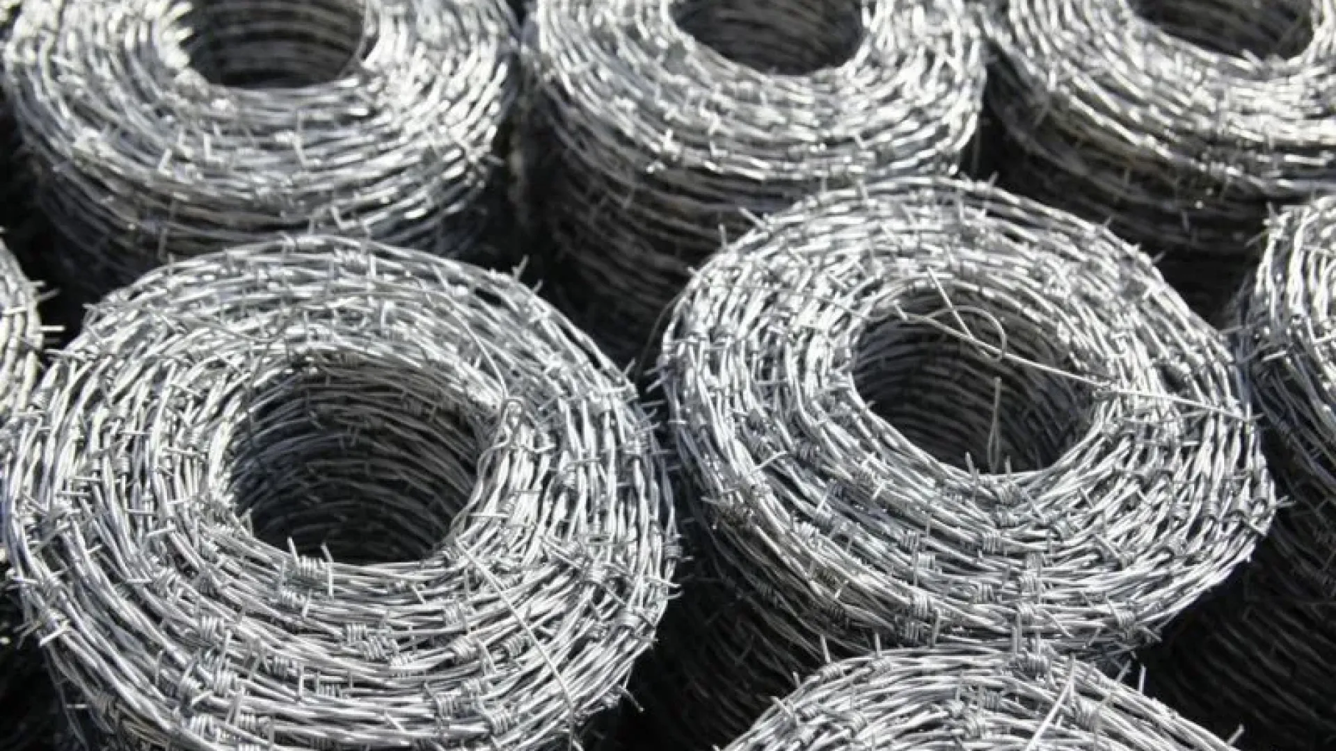 Проволока колючая однорядная 3 мм  5 кг оцинкованная ГОСТ 285-69